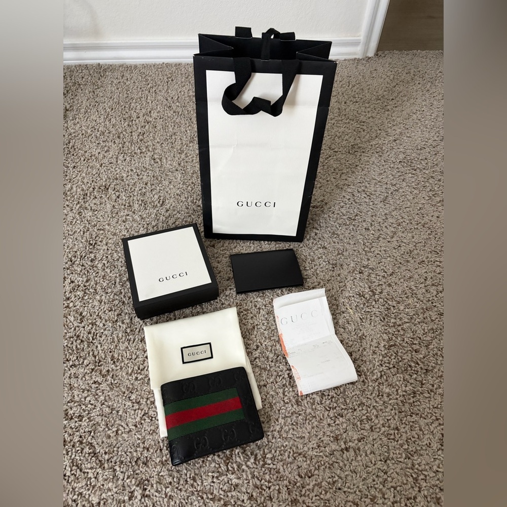 Gucci Black Card Holder with Signature Stripe